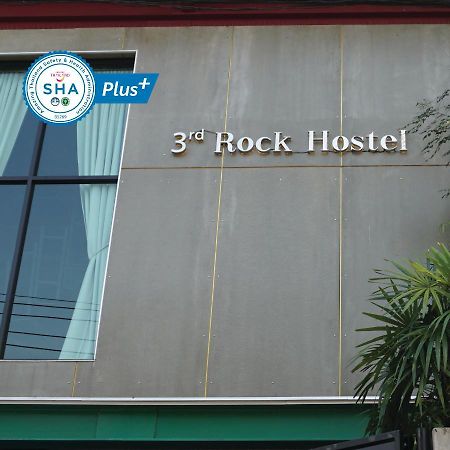 Third Rock Hostel Bangkok Buitenkant foto