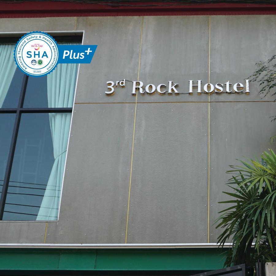Third Rock Hostel Bangkok Buitenkant foto
